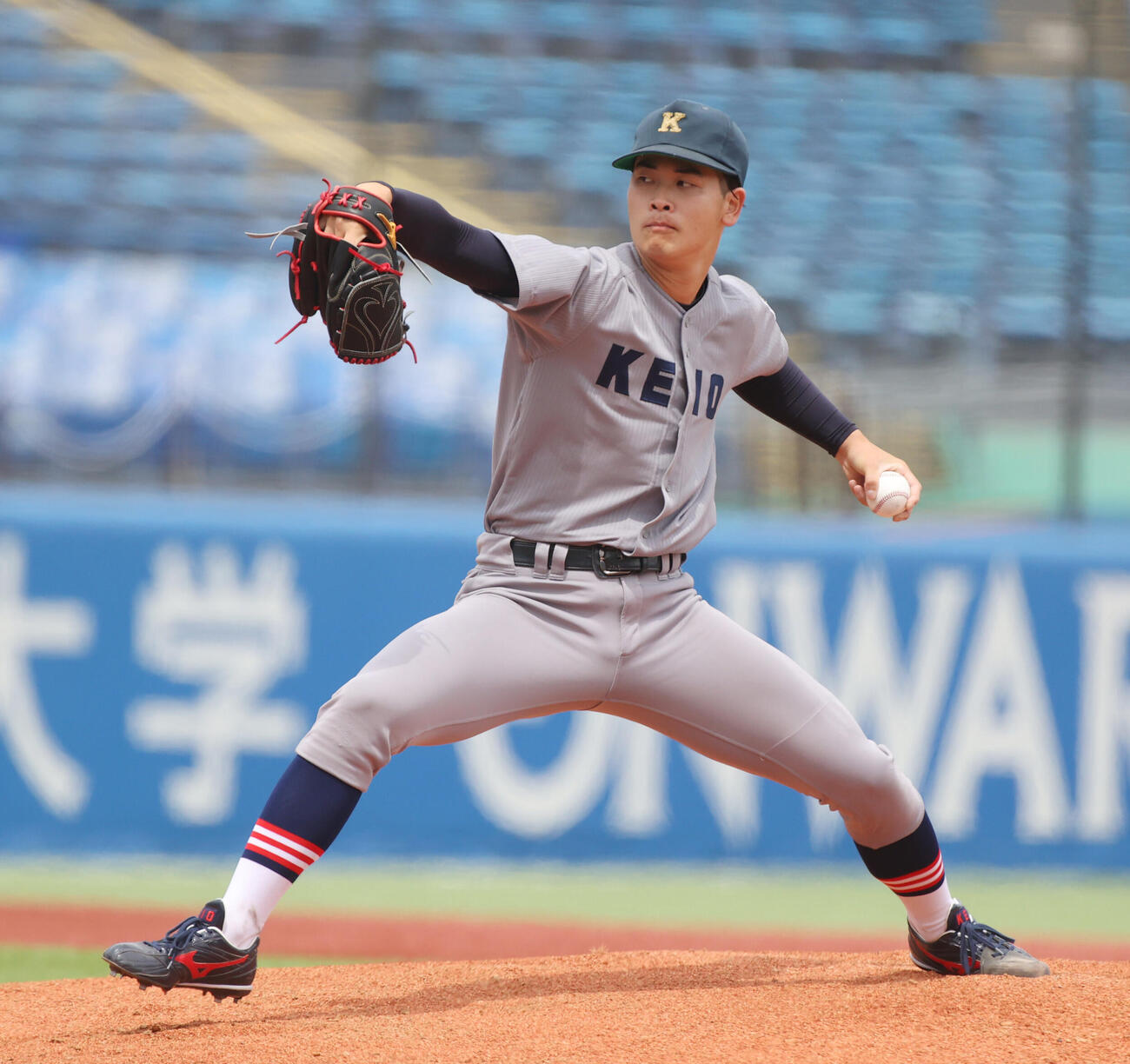 6大学野球　明大対慶大　先発した慶大・渡辺和大（撮影・柴田隆二）..