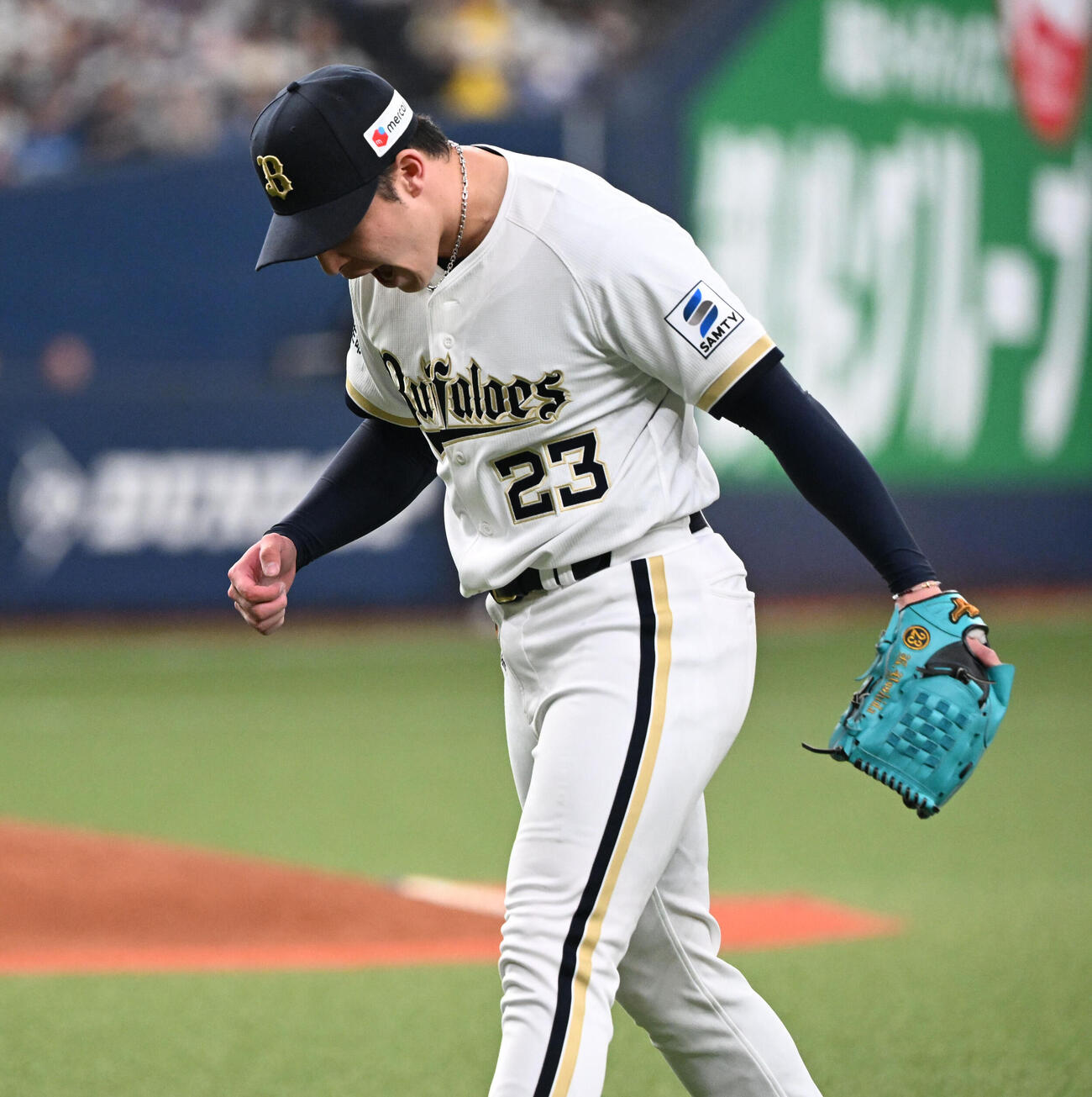 オリックス対日本ハム　7回表日本ハム2死満塁、レイエスを一邪飛に抑え雄たけびをあげる吉田輝星（撮影・和賀正仁）