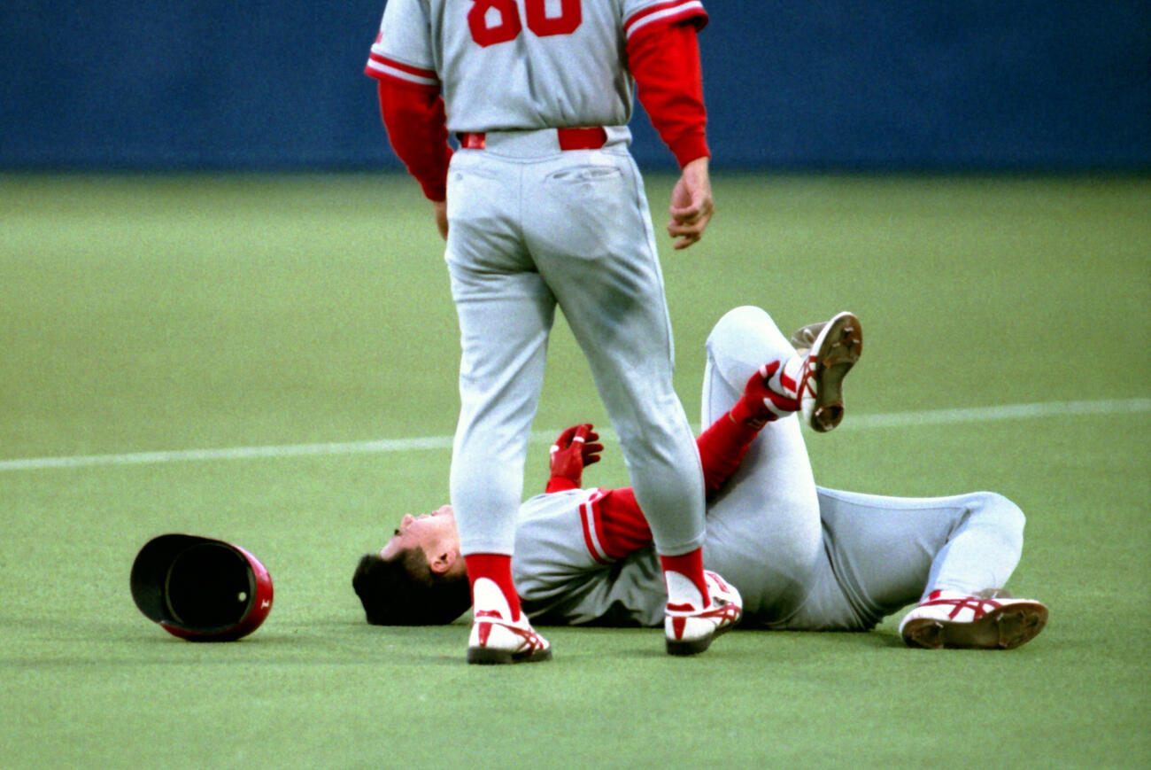 前田智徳は右足アキレス腱断裂の重傷を負う（1995年5月23日撮影）