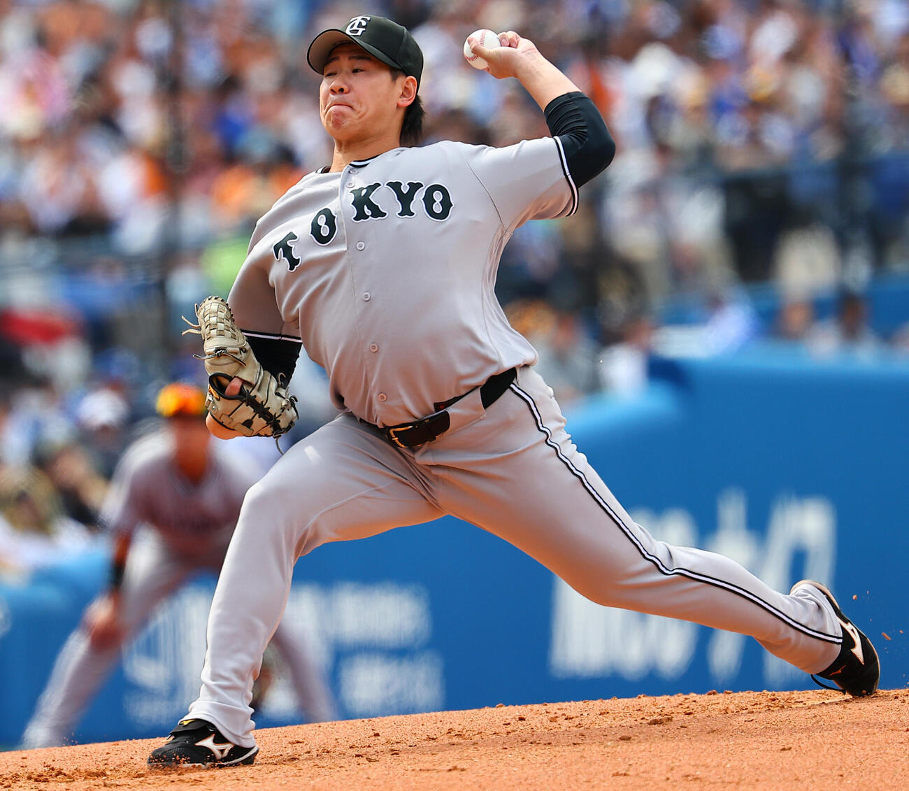 DeNA対巨人　巨人先発の井上温大（撮影・野上伸悟）