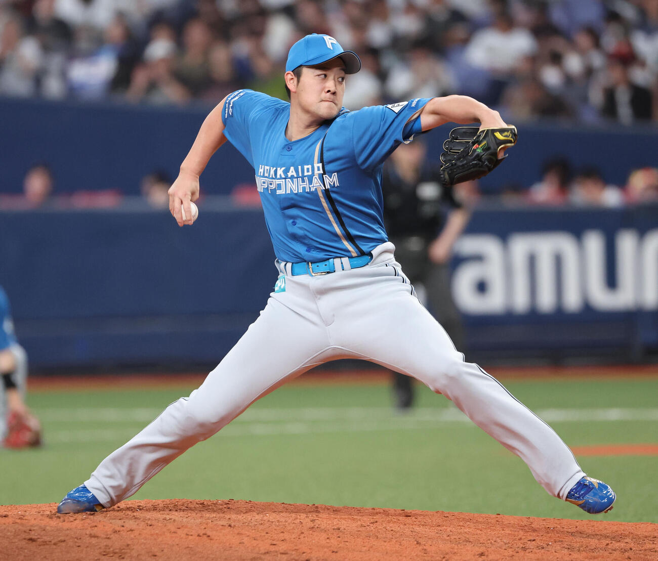 オリックス対日本ハム　日本ハム3番手の斎藤友貴哉（撮影・西尾就之）