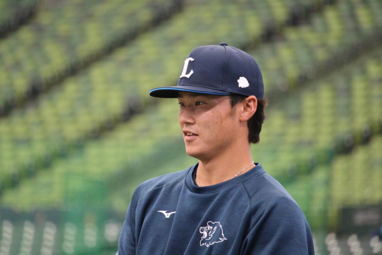 1軍投手練習に参加した西武佐藤爽（撮影・金子真仁）