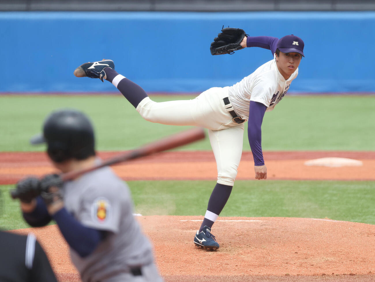 6大学野球　明大対慶大　先発した明大・湯田統真（撮影・柴田隆二）.