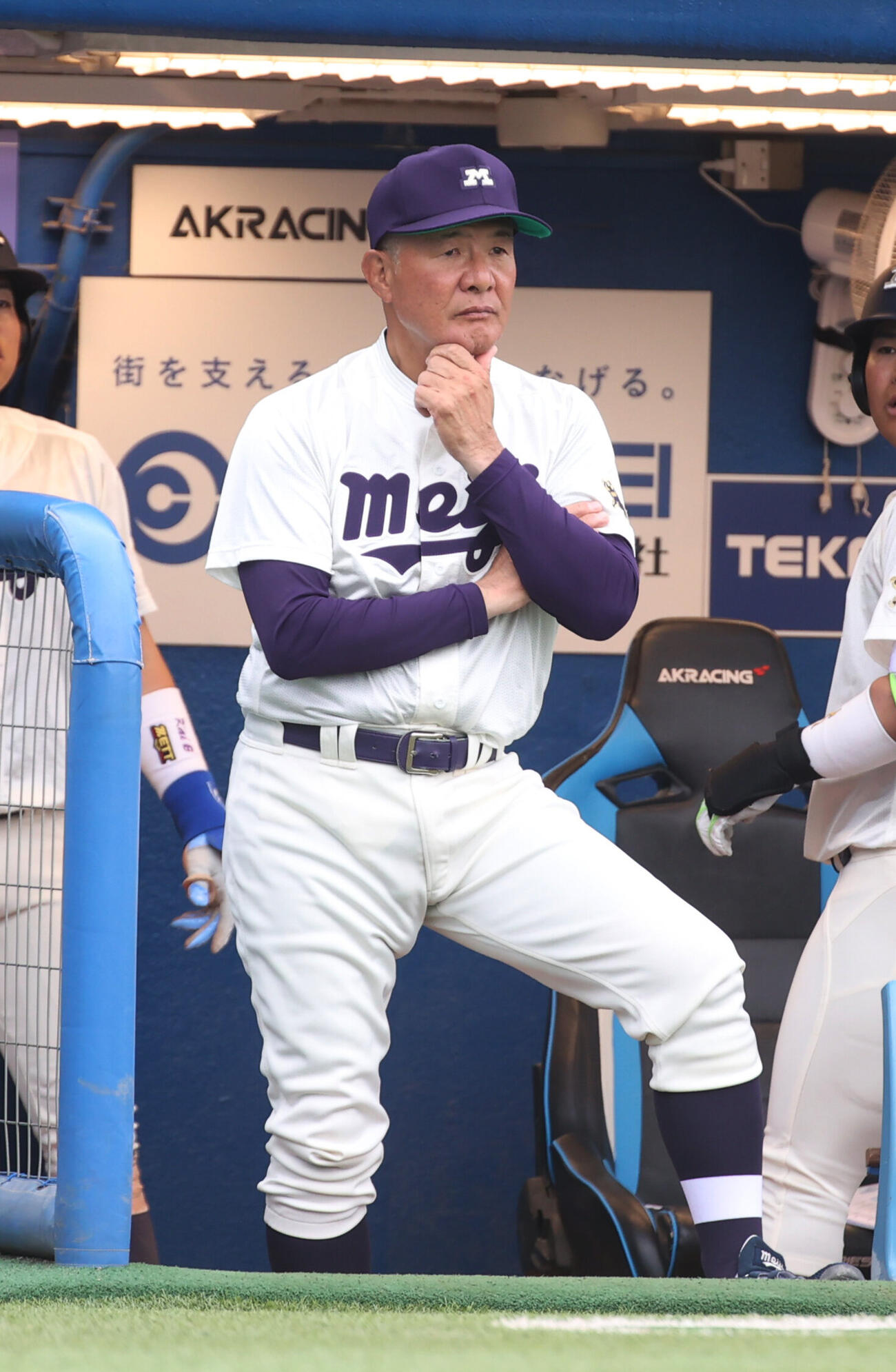 6大学野球　明大対慶大　敗れた明大・戸塚俊美監督（撮影・柴田隆二）.