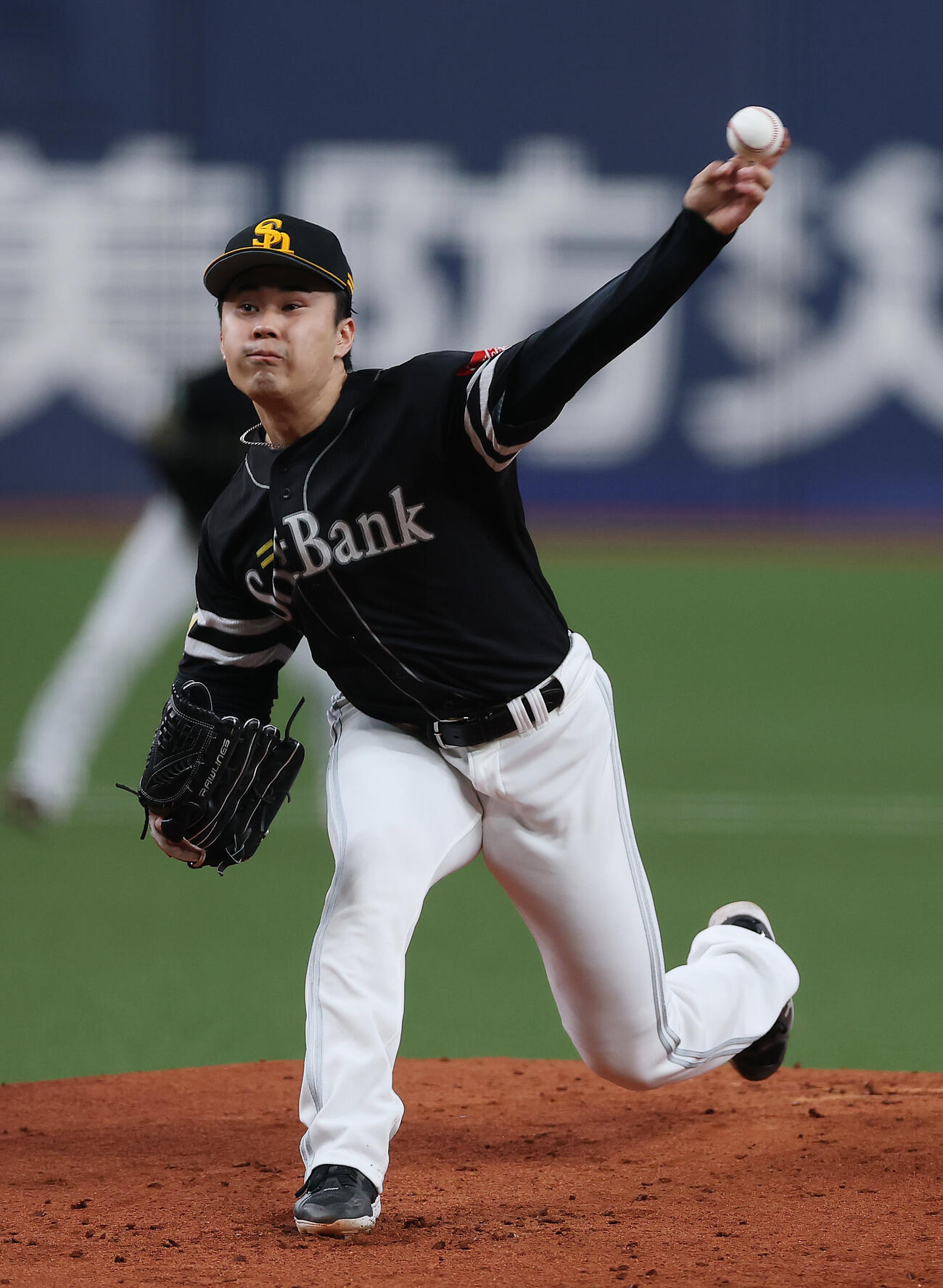 オリックス対ソフトバンク　力投するソフトバンク先発の松本晴（撮影・前田充）