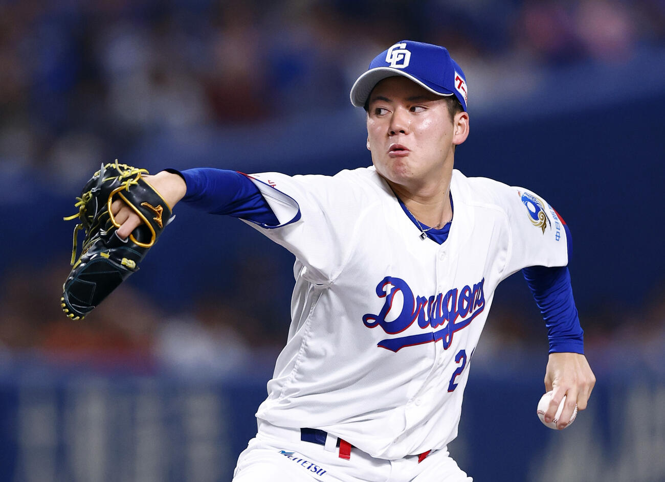 DeNA戦で力投する中日・金丸＝バンテリンドーム（共同）
