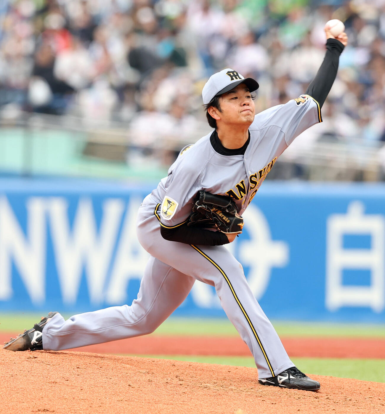 ヤクルト対阪神　力投する阪神先発の高橋遥人（撮影・浅見桂子）