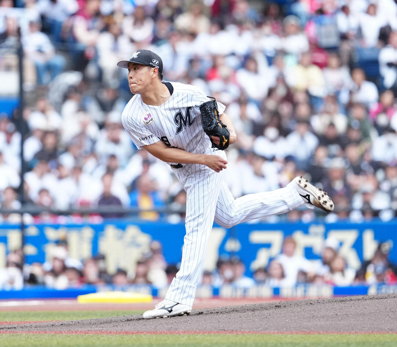 ロッテ対楽天　先発し力投するロッテ西野勇士（撮影・鈴木みどり）