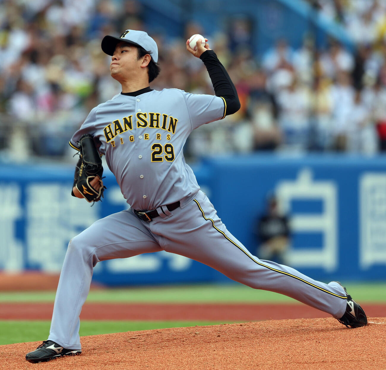 ヤクルト対阪神　力投する阪神先発高橋遙人（撮影・水谷安孝）