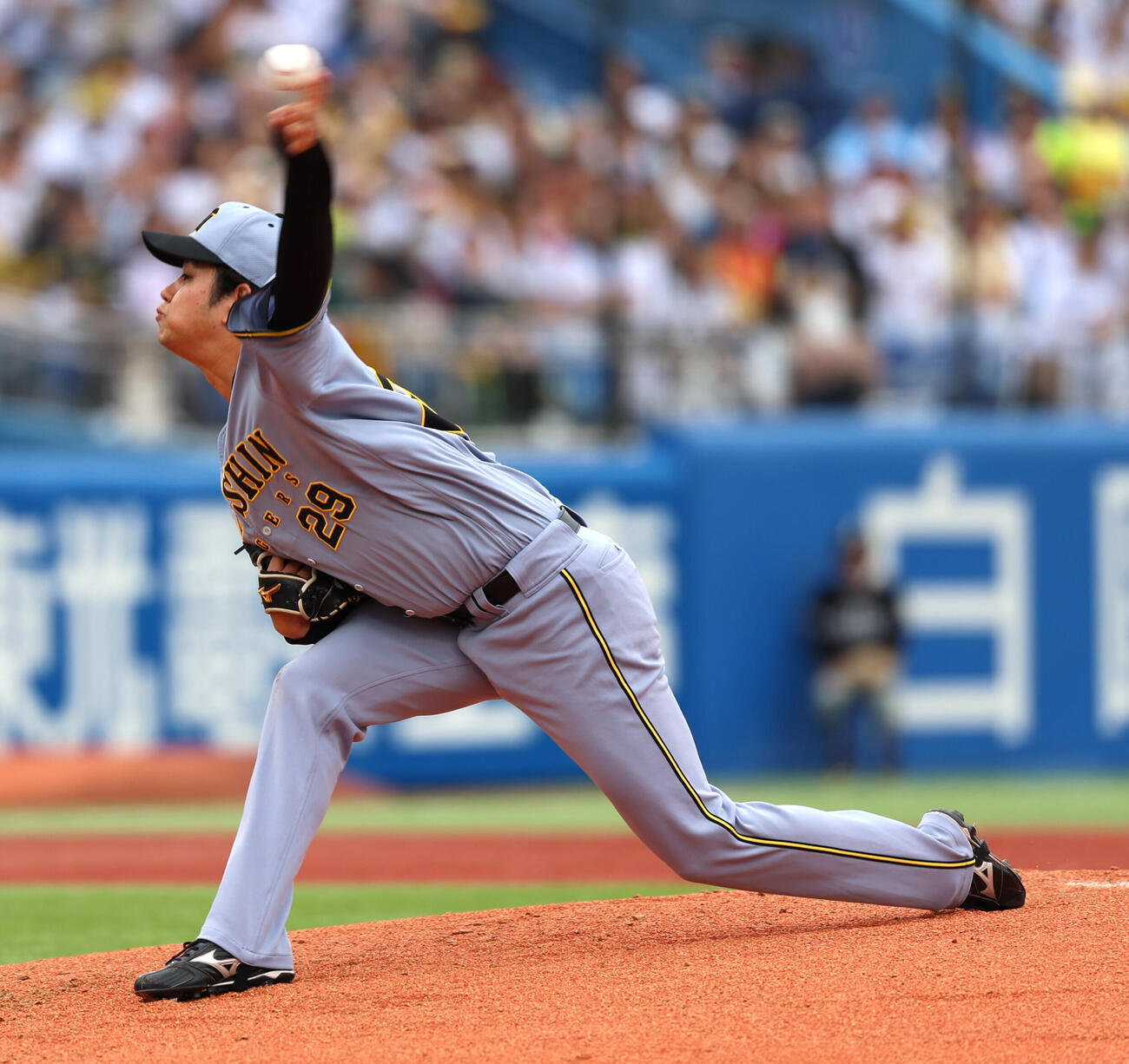 ヤクルト対阪神　力投する阪神先発高橋遙人（撮影・水谷安孝）