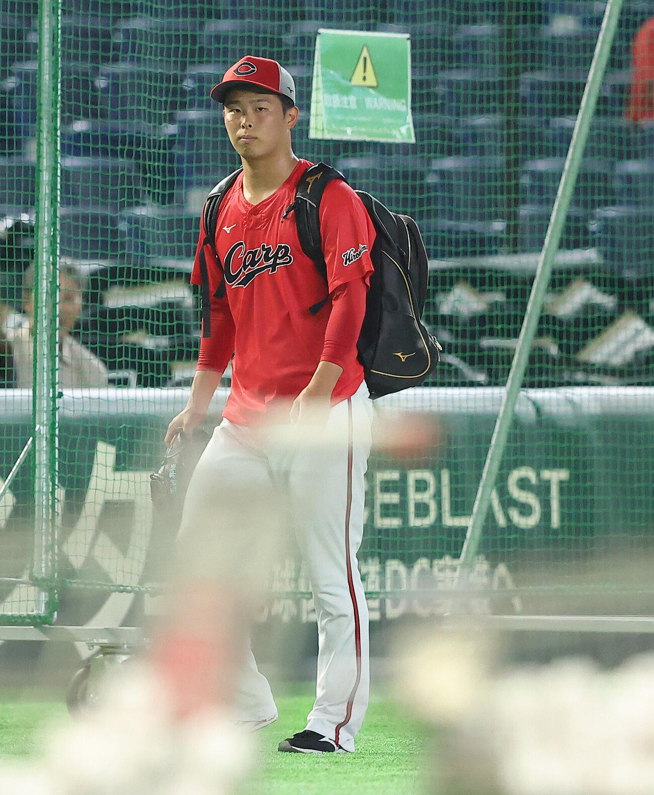 巨人対広島　試合前、移動する玉村昇悟（撮影・河田真司）
