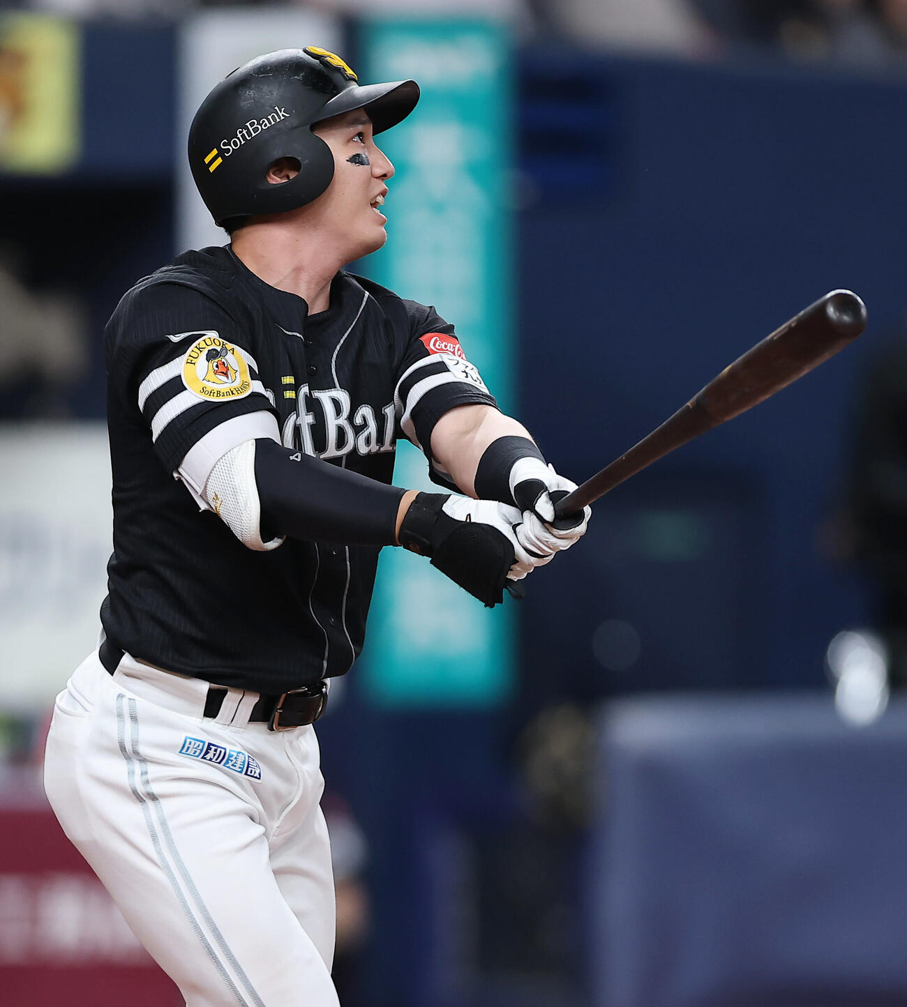 オリックス対ソフトバンク　6回表ソフトバンク2死満塁、同点の中越え3点適時三塁打を放つ栗原陵矢（撮影・前田充）