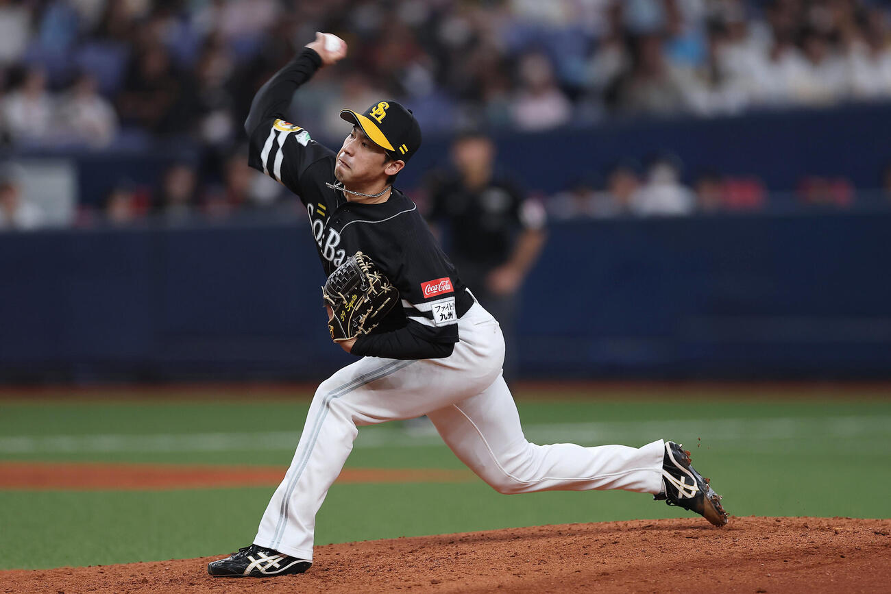 オリックス対ソフトバンク　ソフトバンク2番手の尾形崇斗（撮影・前田充）