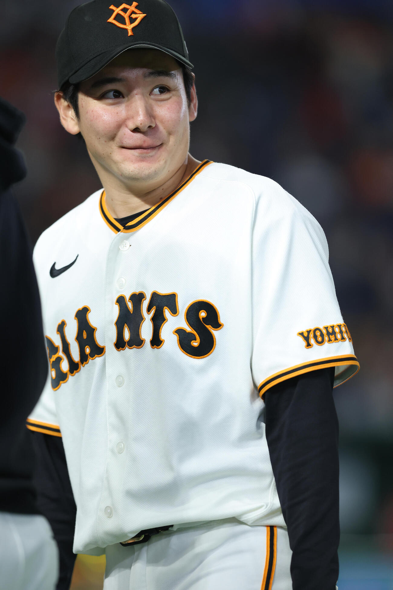 巨人対広島　広島に勝利し笑顔を見せる竹丸和幸（撮影・河田真司）