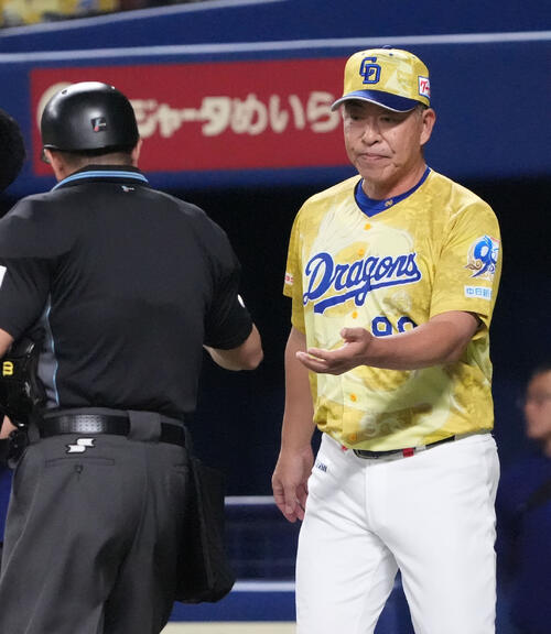 【中日】井上監督「最後にあんな甘い球を投げていては勝てませんよと」メヒアへが火消し失敗