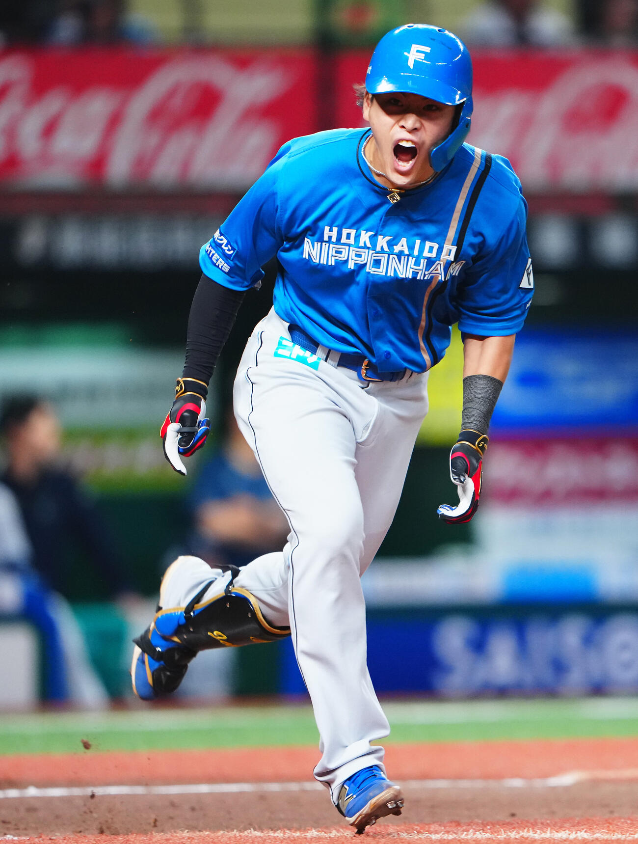 西武対日本ハム　11回表日本ハム1死一、三塁、適時打を放ち雄たけびをあげる野村佑希（撮影・垰建太）