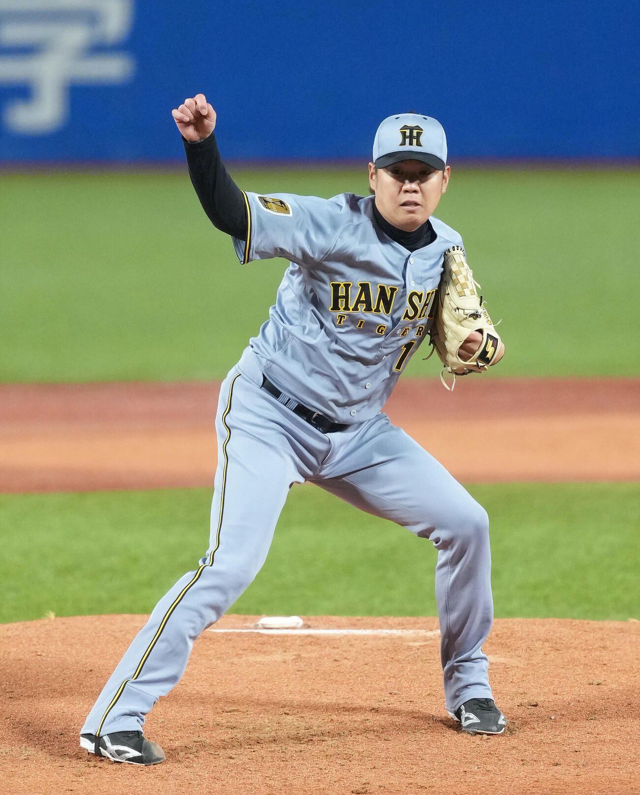 ヤクルト対阪神　阪神先発の西勇輝（撮影・足立雅史）
