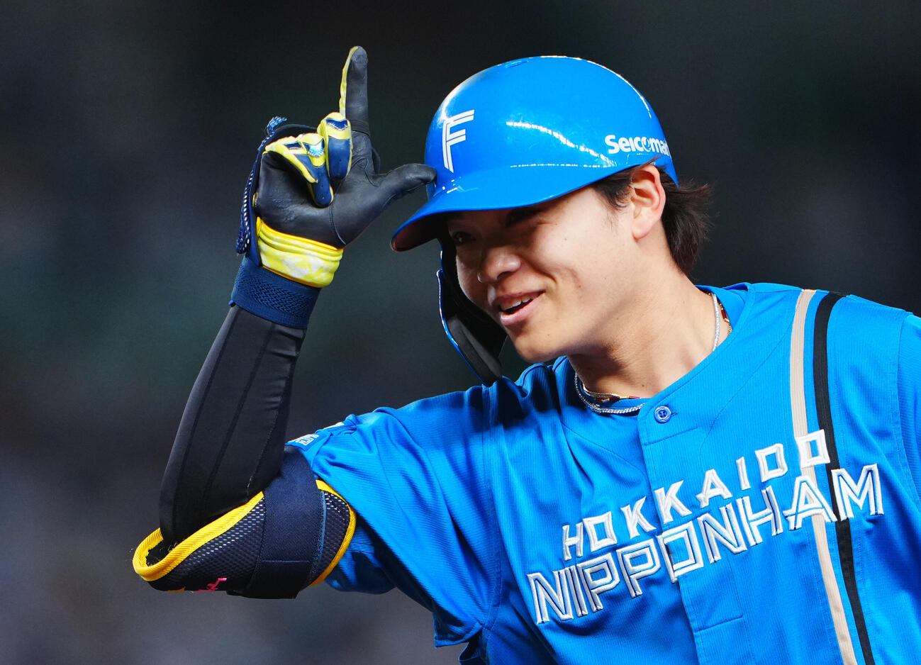 西武対日本ハム　8回表日本ハム無死三塁、適時打を放ちポーズを決める代打田宮裕涼（撮影・垰建太）