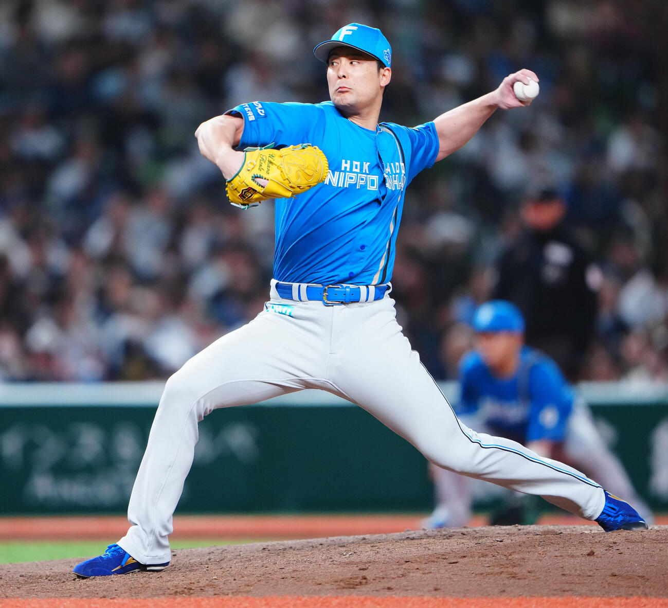 西武対日本ハム　　8回裏、日本ハム2番手で登板し力投する上原健太（撮影・垰建太）