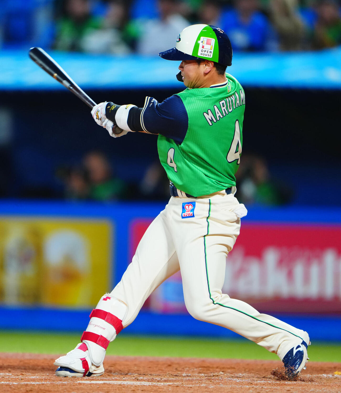 ヤクルト対DeNA 2回裏ヤクルト1死、右前打を放つ丸山和郁（撮影・垰建太）
