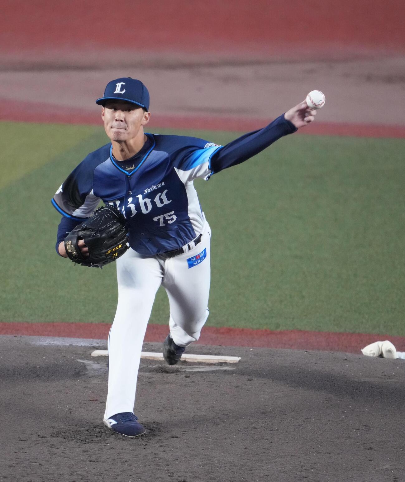 ロッテ対西武　西武先発の佐藤爽（撮影・小沢裕）