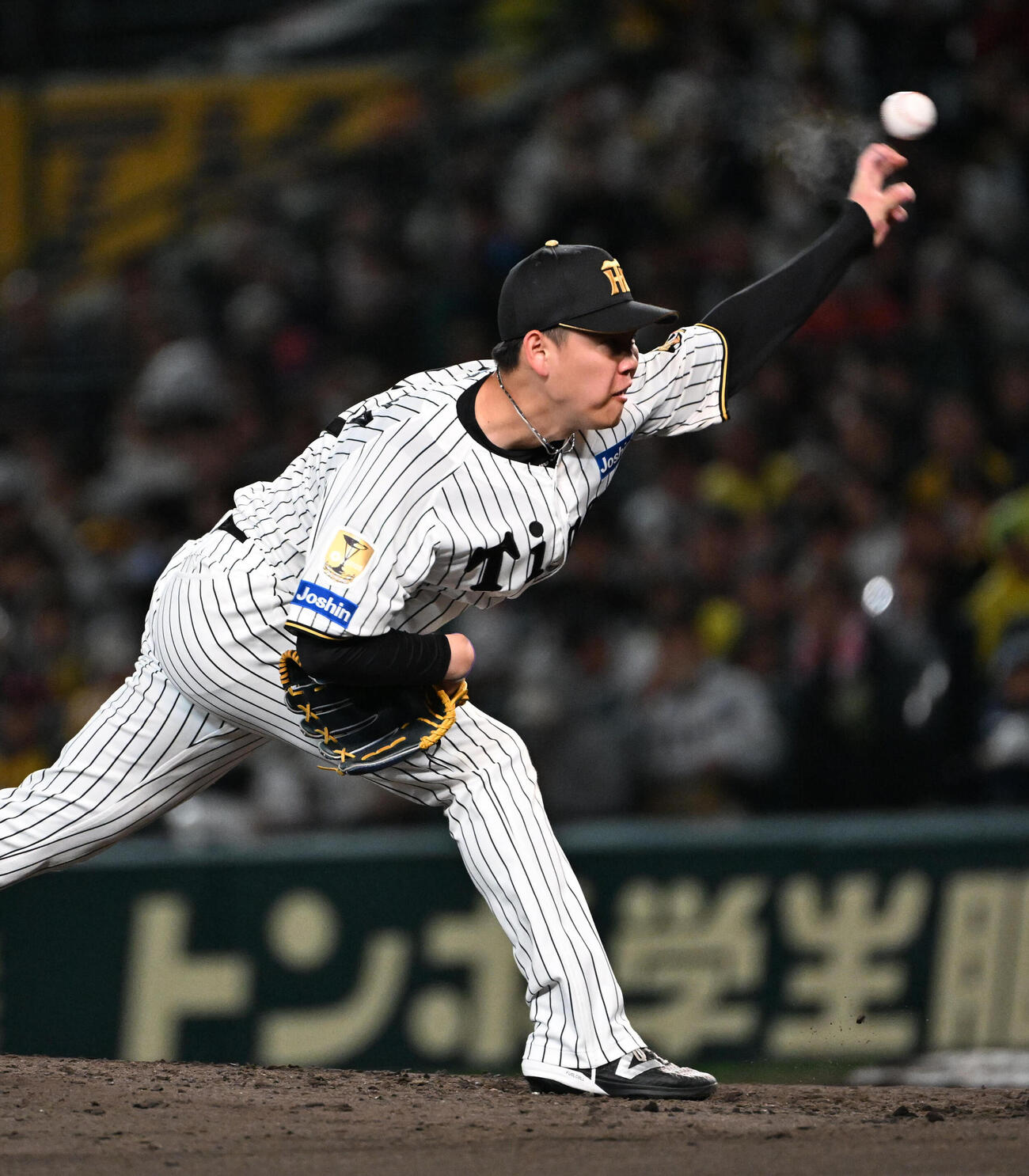 阪神対巨人　阪神3番手の及川雅貴（撮影・石井愛子）