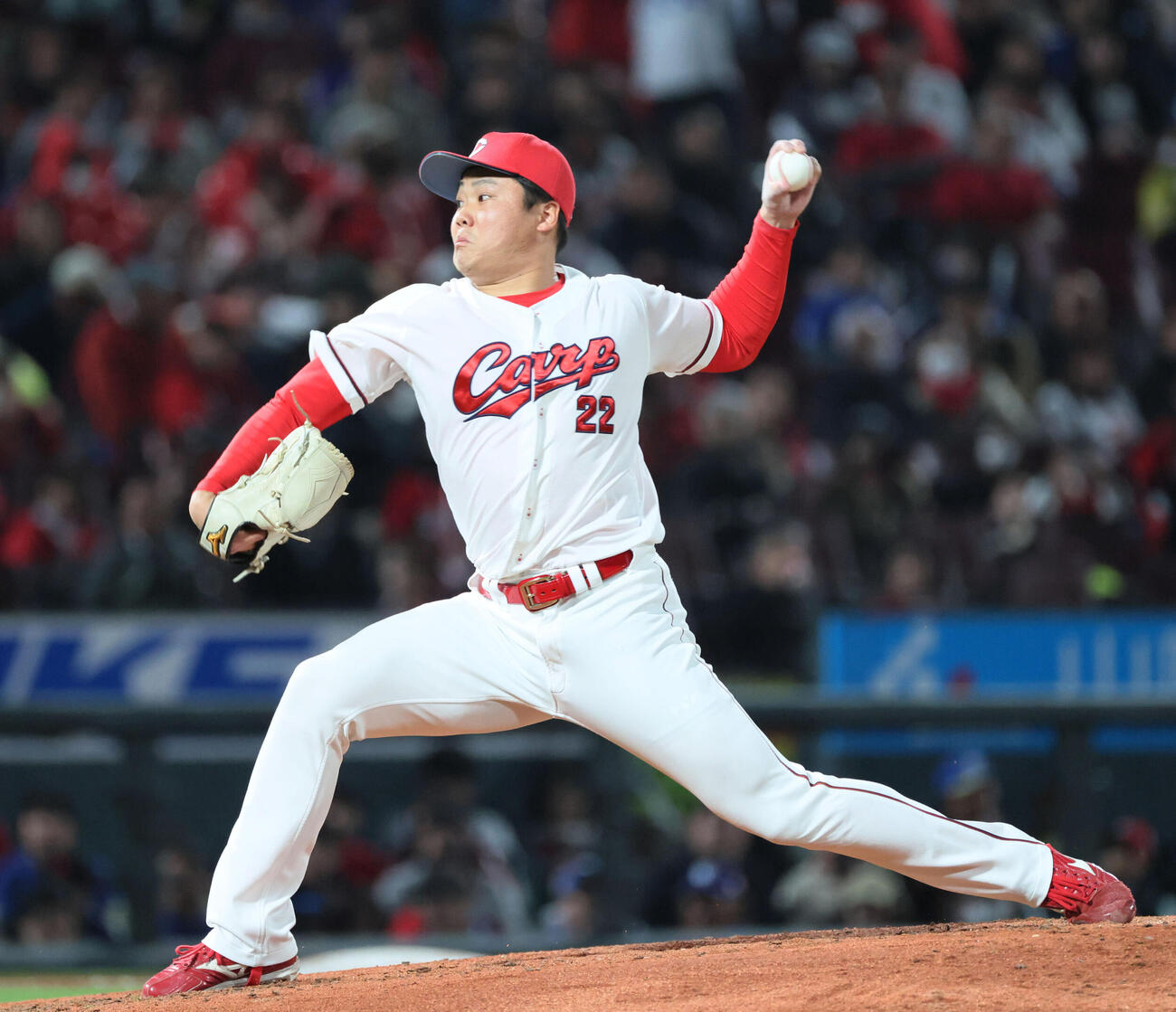 広島対中日　6回表中日1死一、三塁、広島2番手の高太一（撮影・加藤孝規）