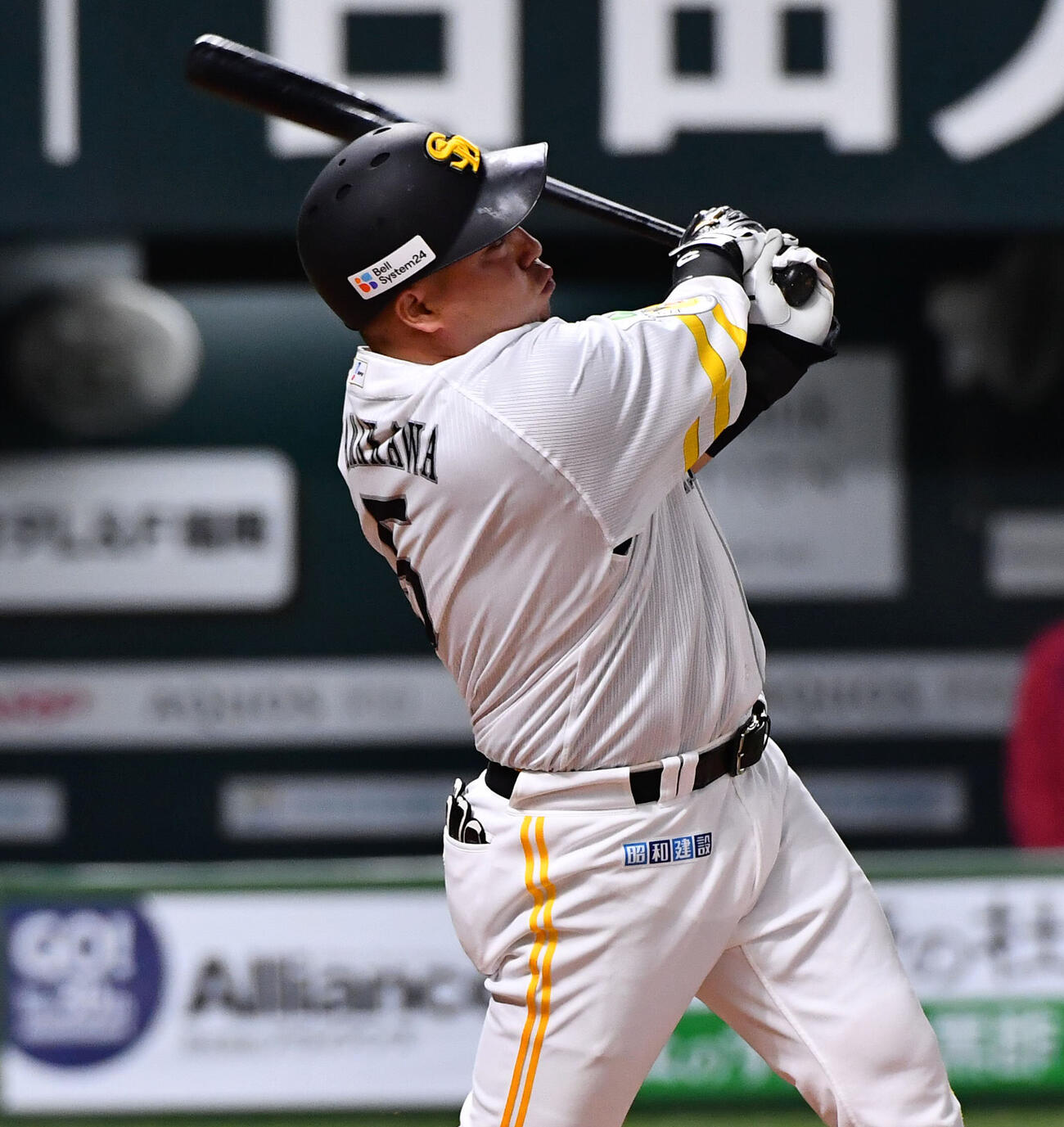 ソフトバンク対楽天　4回裏ソフトバンク1死、山川穂高は左中間へ本塁打を放つ（撮影・岩下翔太）