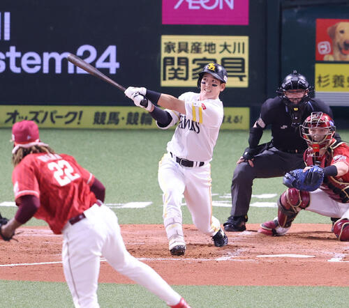 【ソフトバンク】１発攻勢で連勝し６カードぶりカード勝ち越し　栗原陵矢が満弾＆山川穂高ソロ弾