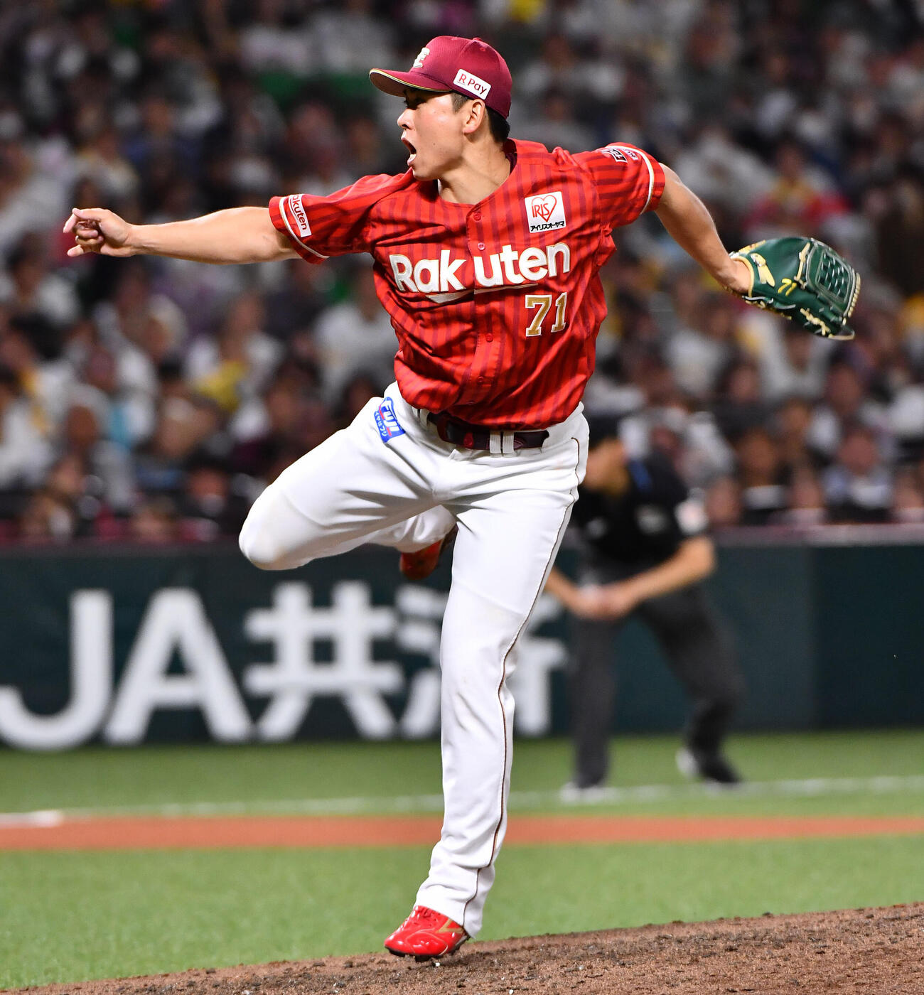 ソフトバンク対楽天　6回裏から登板した、楽天2番手の柴田大地（撮影・岩下翔太）