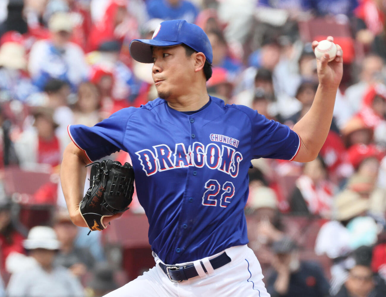 広島対中日　力投する中日先発の大野雄大（撮影・加藤孝規）
