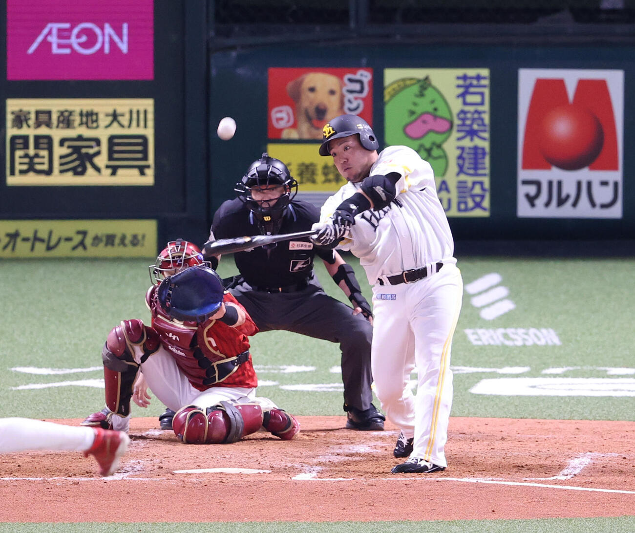 ソフトバンク対楽天　4回裏ソフトバンク1死、山川穂高は左中間に本塁打を放つ（撮影・梅根麻紀）＝2026年5月2日