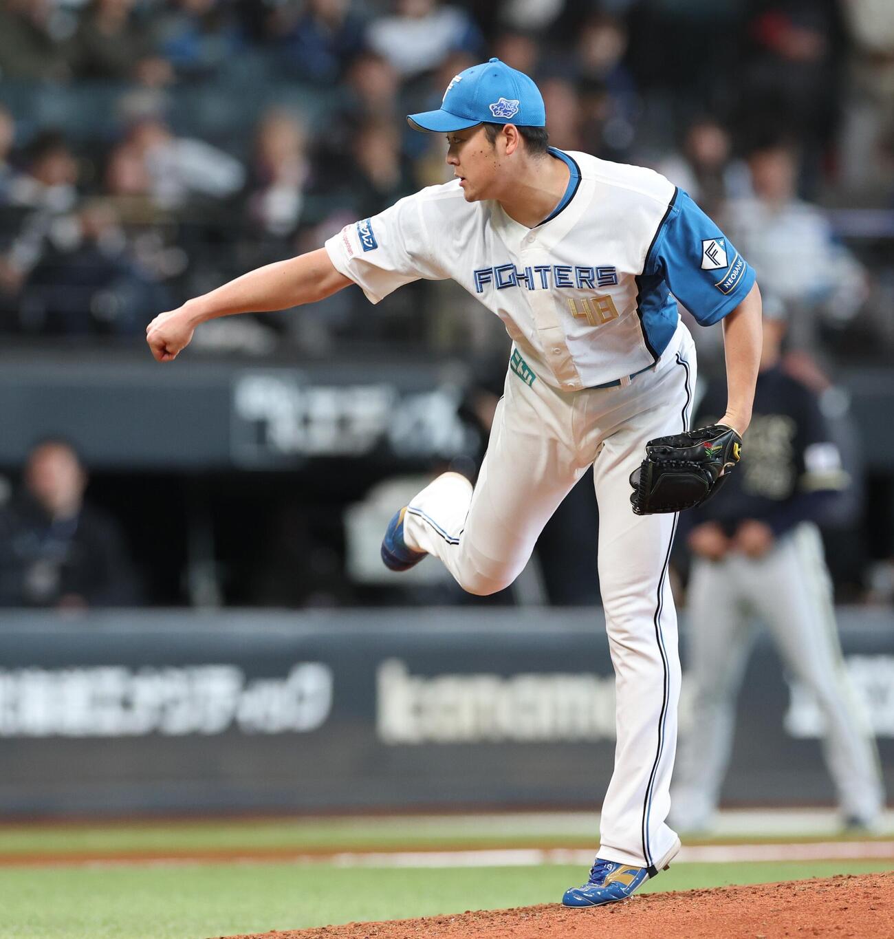 日本ハム対オリックス　6回に登板の斎藤友貴哉（撮影・黒川智章）