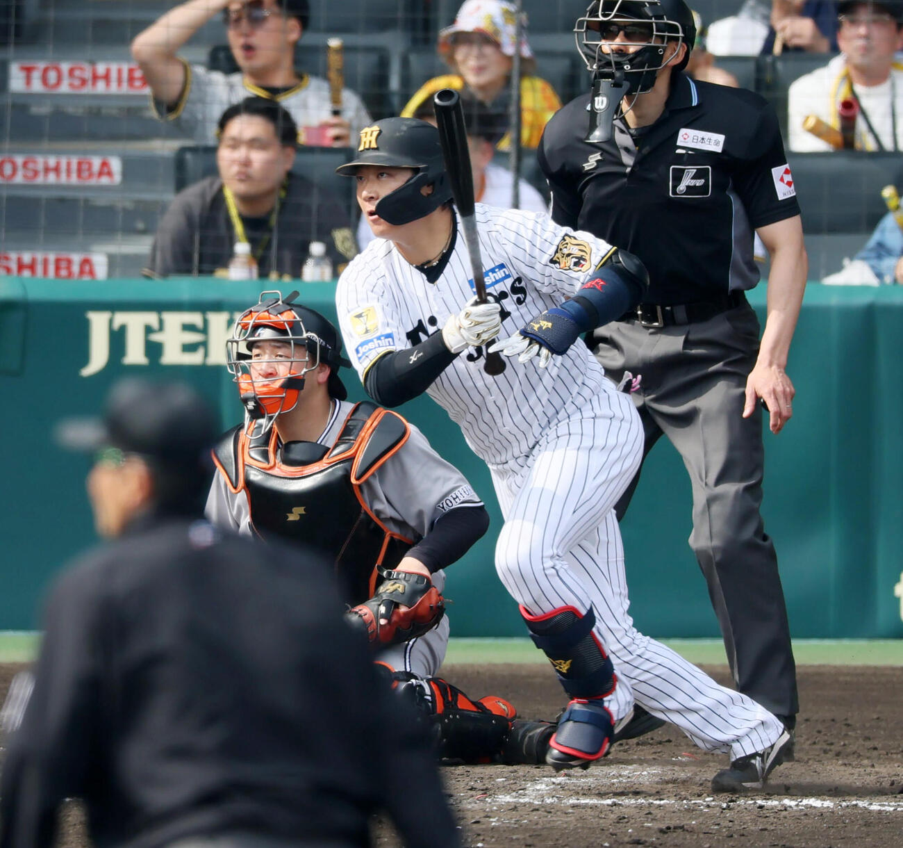 阪神対巨人　3回裏阪神無死一塁、大山悠輔は右線に適時三塁打を放つ　（撮影・加藤哉）