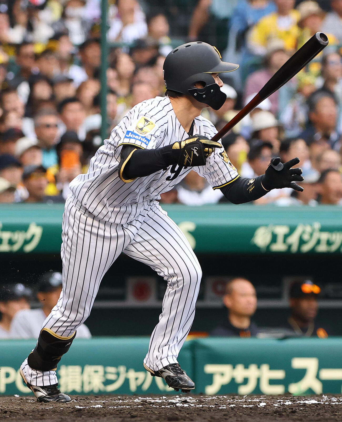 阪神対巨人　7回裏阪神1死満塁、中野拓夢は2点適時打を放つ（撮影・上田博志）