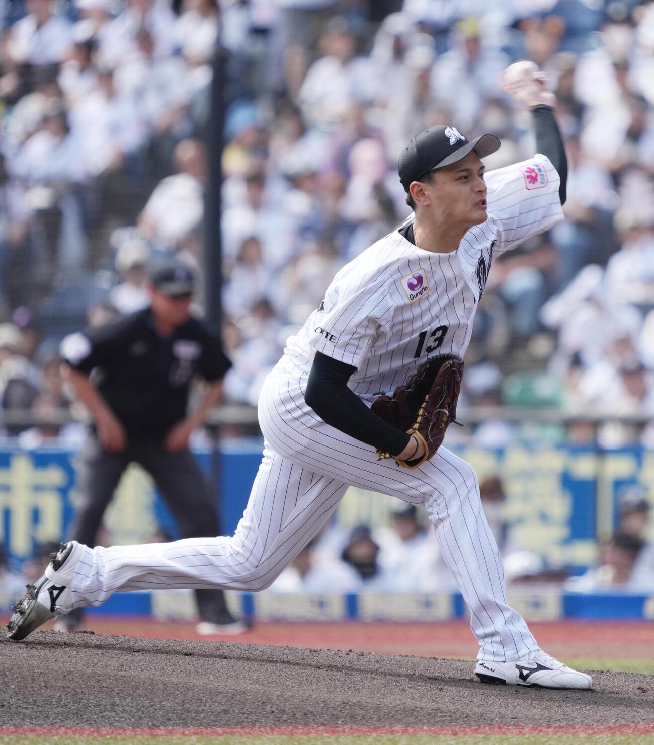 ロッテ対西武　ロッテ先発の毛利海大（撮影・小沢裕）
