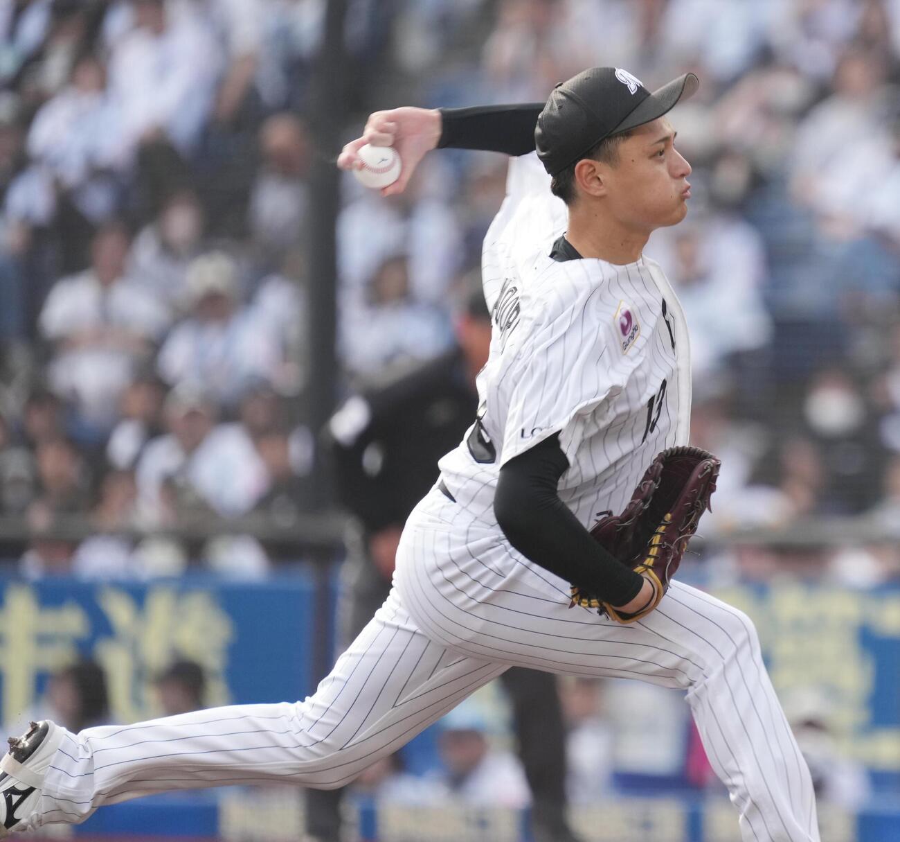 ロッテ対西武　7回無失点と好投したロッテ先発の毛利海大（撮影・小沢裕）