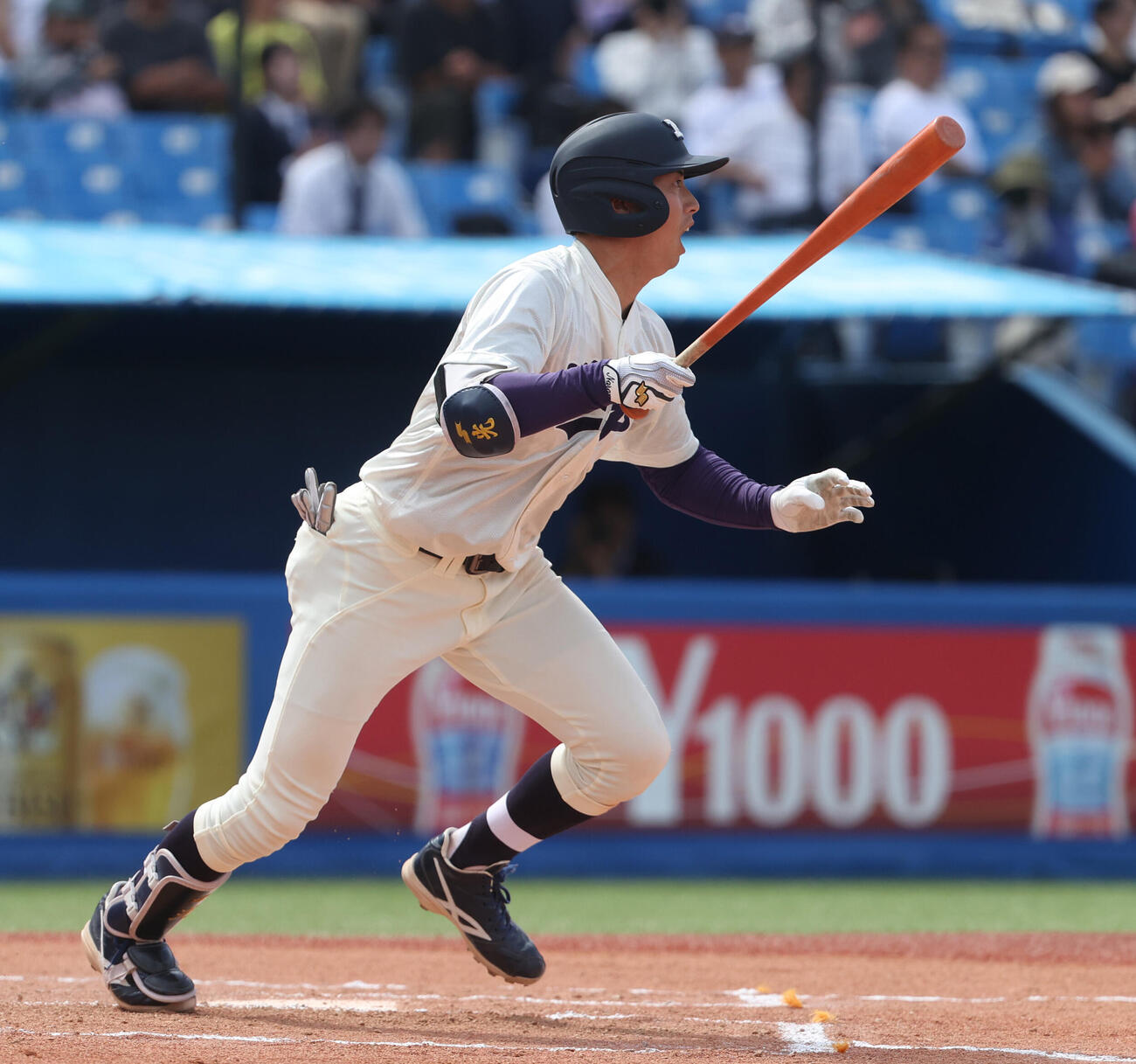 明大対立大　6回表明大1死満塁、光弘帆高は走者一掃の三塁打を放つ（撮影・柴田隆二）