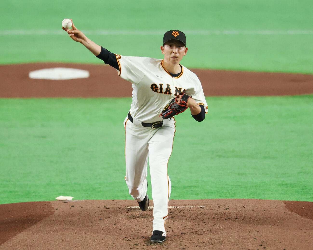 巨人対ヤクルト　先発し力投する巨人戸郷翔征（撮影・増田悦実）