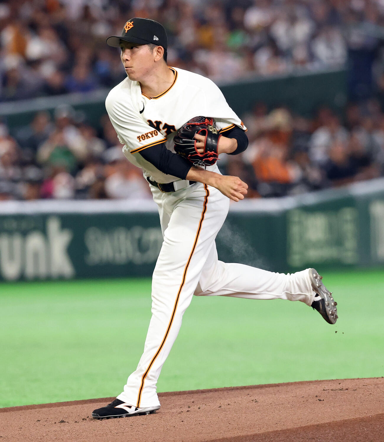 巨人対ヤクルト　力投する巨人先発の戸郷翔征（撮影・浅見桂子）