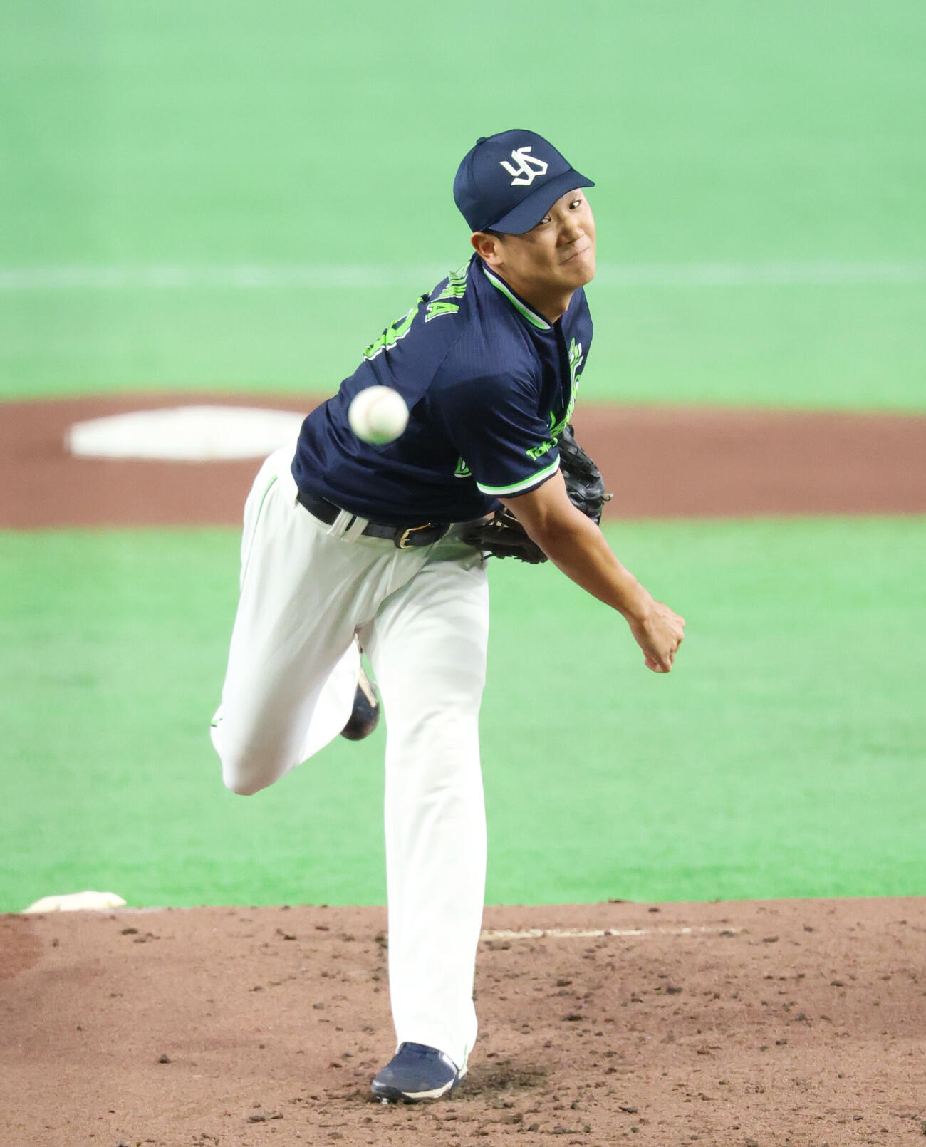 巨人対ヤクルト　先発し力投するヤクルト奥川恭伸（撮影・増田悦実）