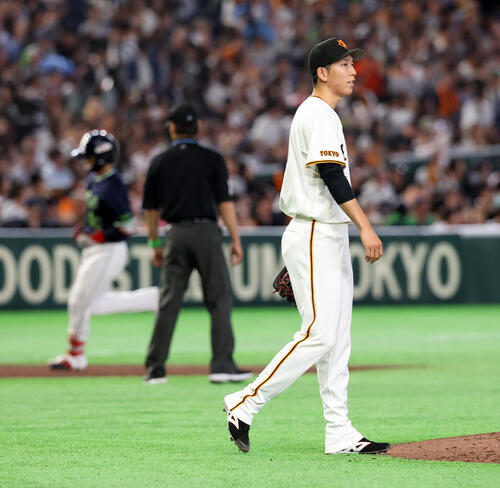 【巨人】ヤクルトに敗れ今季初の３連敗　初先発の戸郷翔征が５回６安打５失点