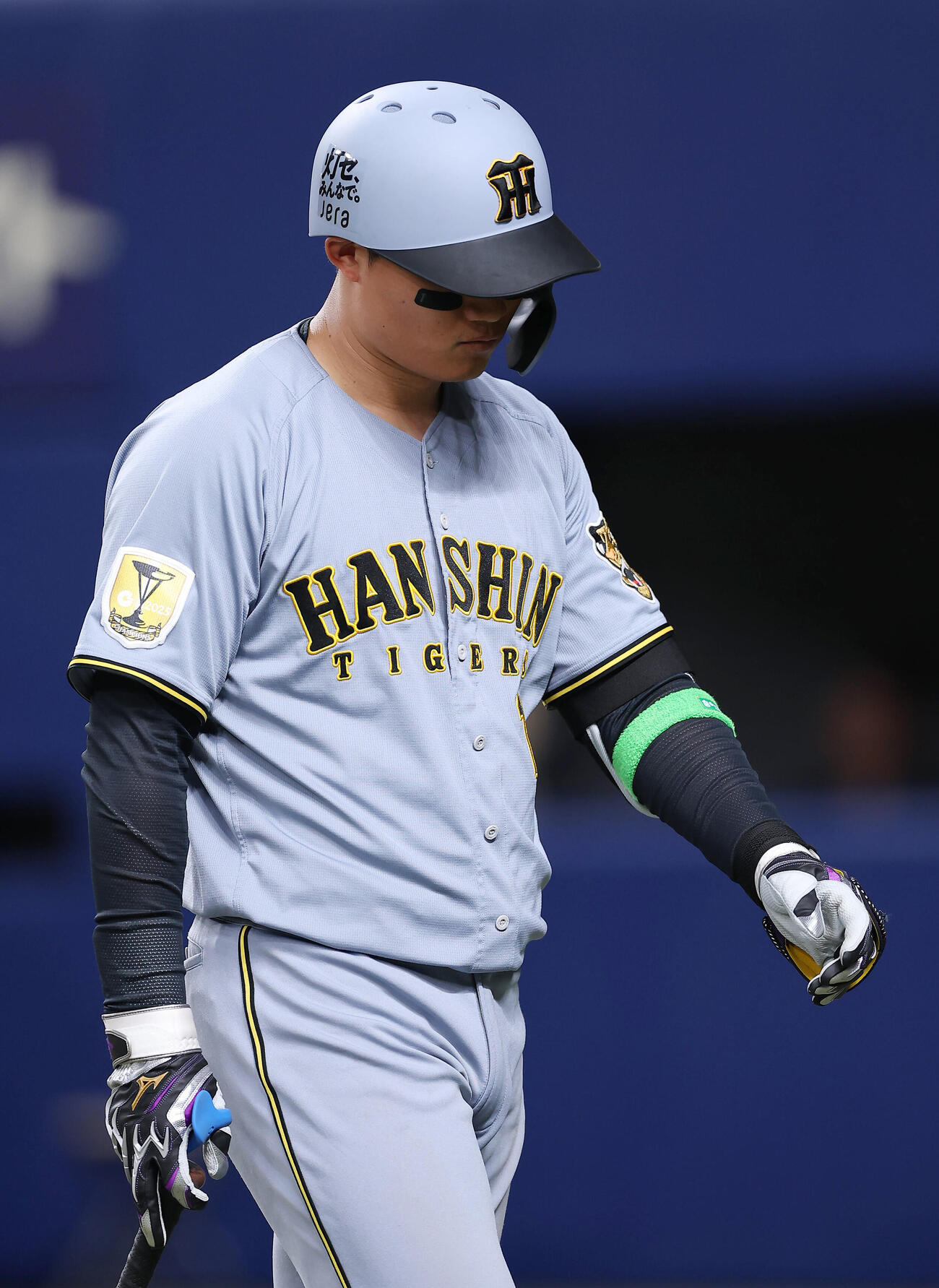 中日対阪神　7回表阪神1死、空振り三振に倒れた森下翔太（撮影・前田充）