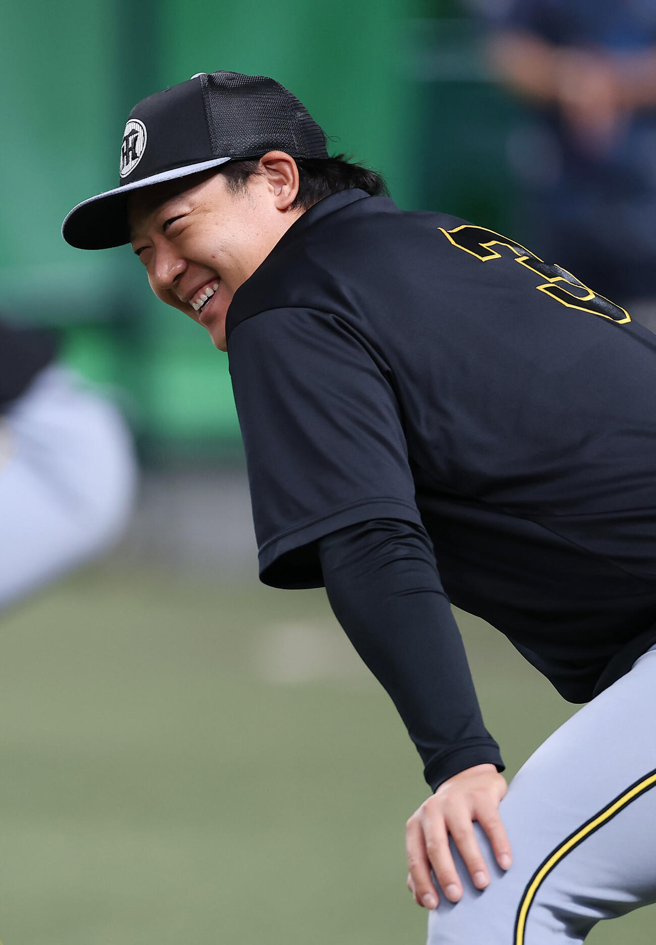 中日対阪神　試合前練習で笑顔を見せる阪神大山悠輔（撮影・前田充）