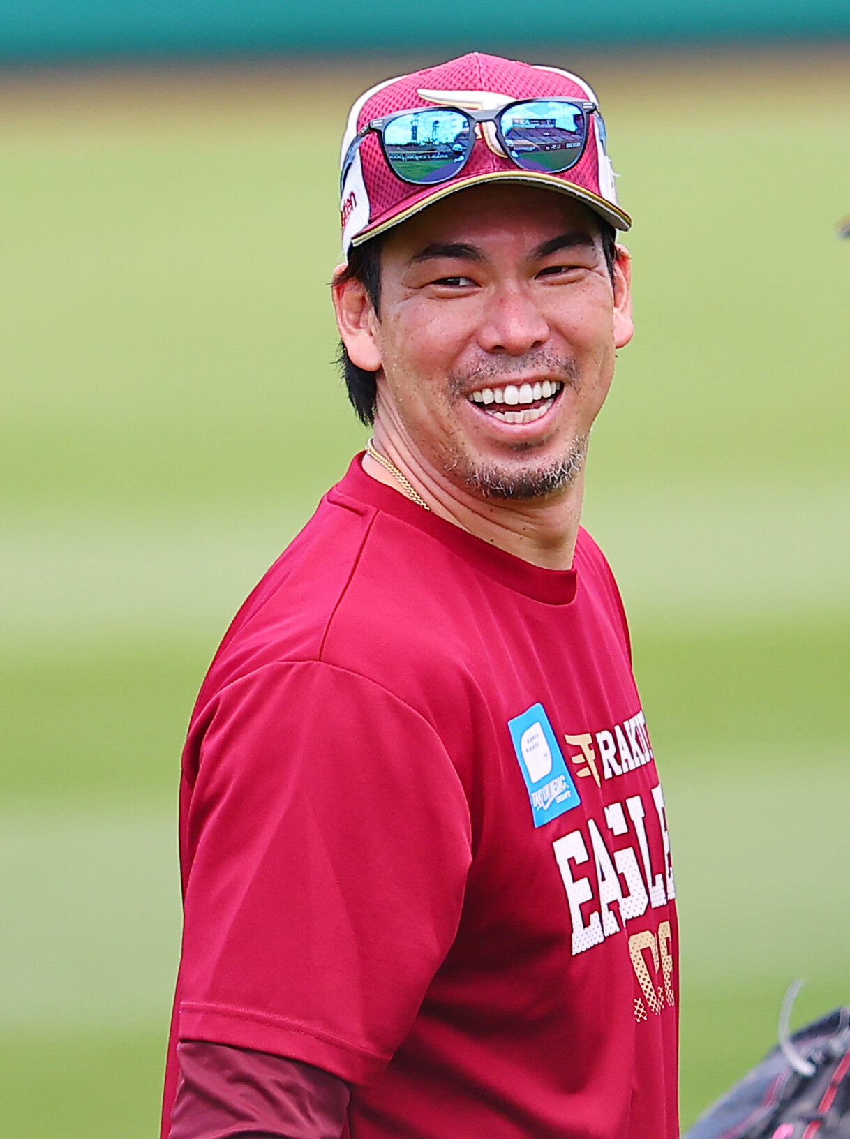 楽天対日本ハム　練習中に笑顔をみせる楽天前田健太（撮影・野上伸悟）