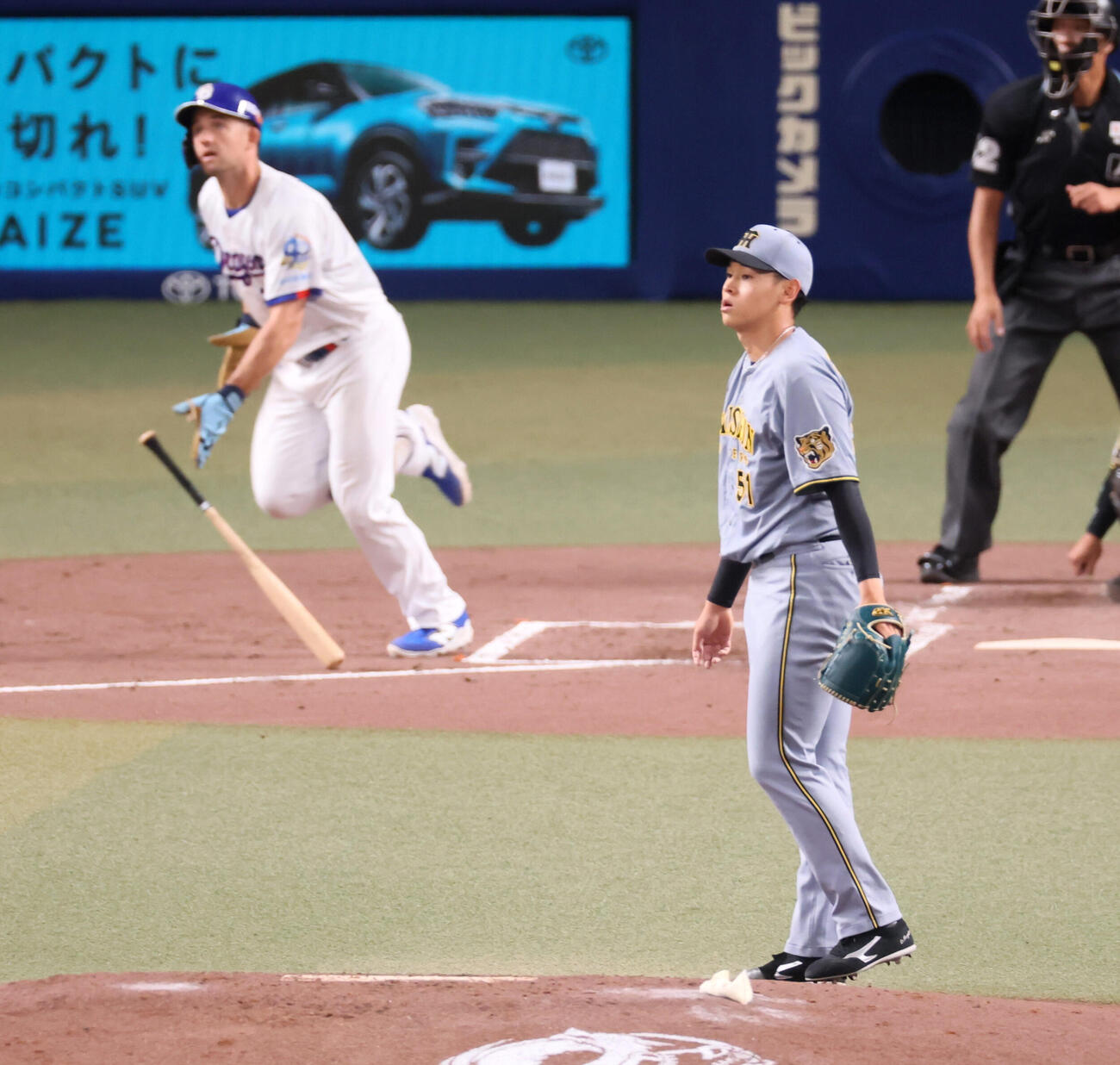 中日対阪神　2回裏中日1死、早川太貴はジェイソン・ボスラーに右越えソロ本塁打を浴びる（撮影・加藤哉）
