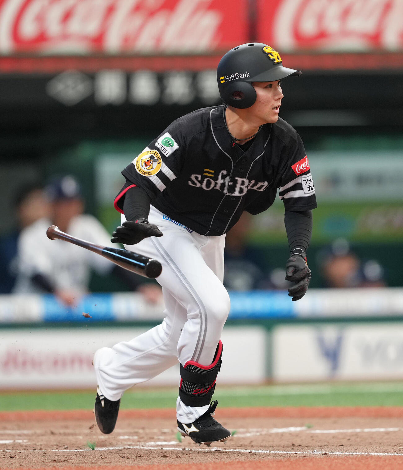 西武対ソフトバンク　5回表ソフトバンク無死、庄子雄大は二塁打を放つ（撮影・足立雅史）