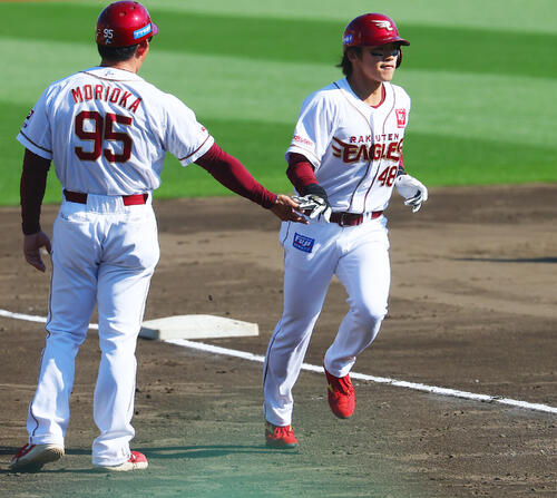 【楽天】平良竜哉２試合連続本塁打「何とか塁に出ようと」日本ハム細野の直球捉え右翼席へ