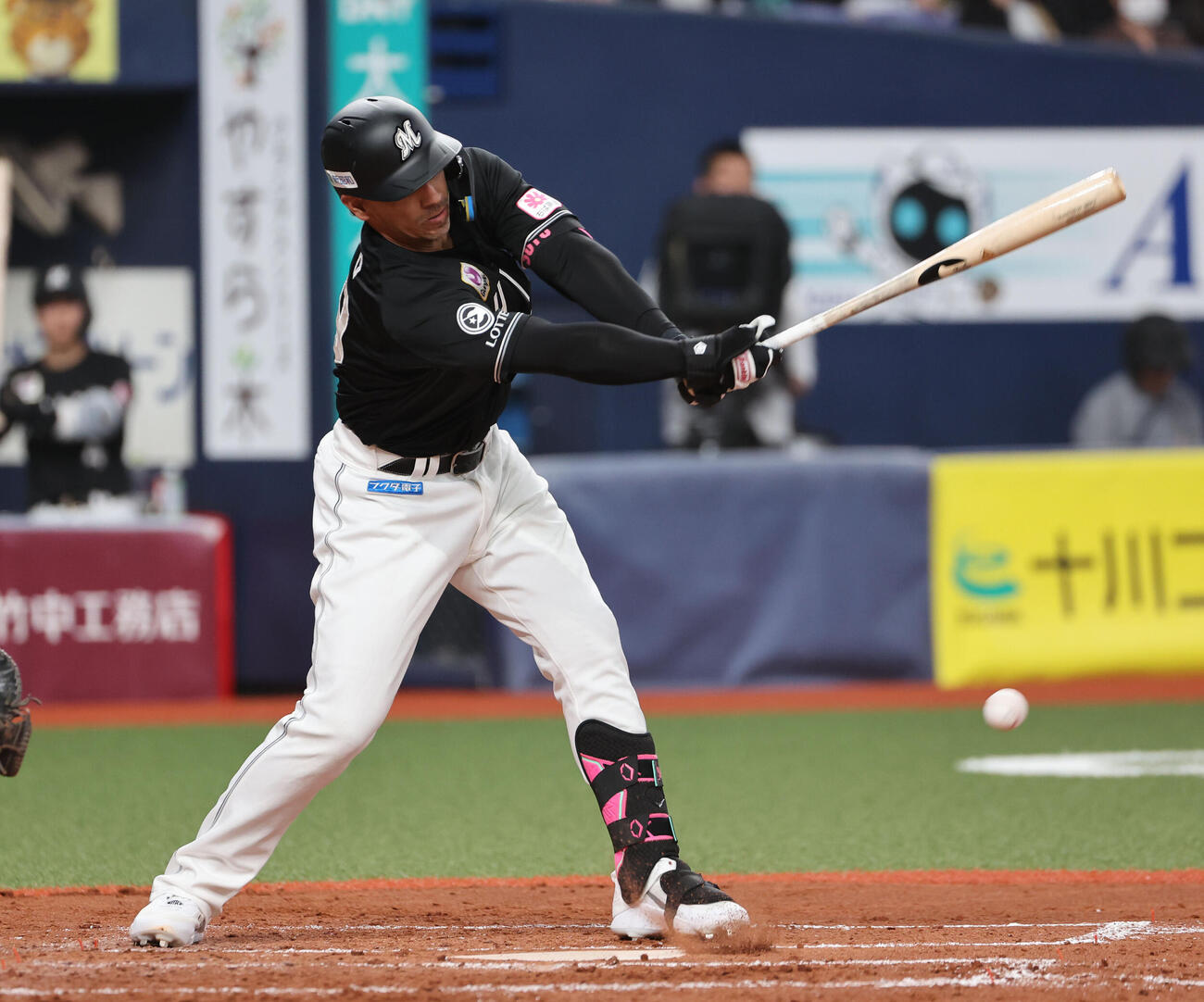 オリックス対ロッテ　5回表ロッテ無死、ネフタリ・ソトは三塁への内野安打でチーム初安打を記録（撮影・西尾就之）