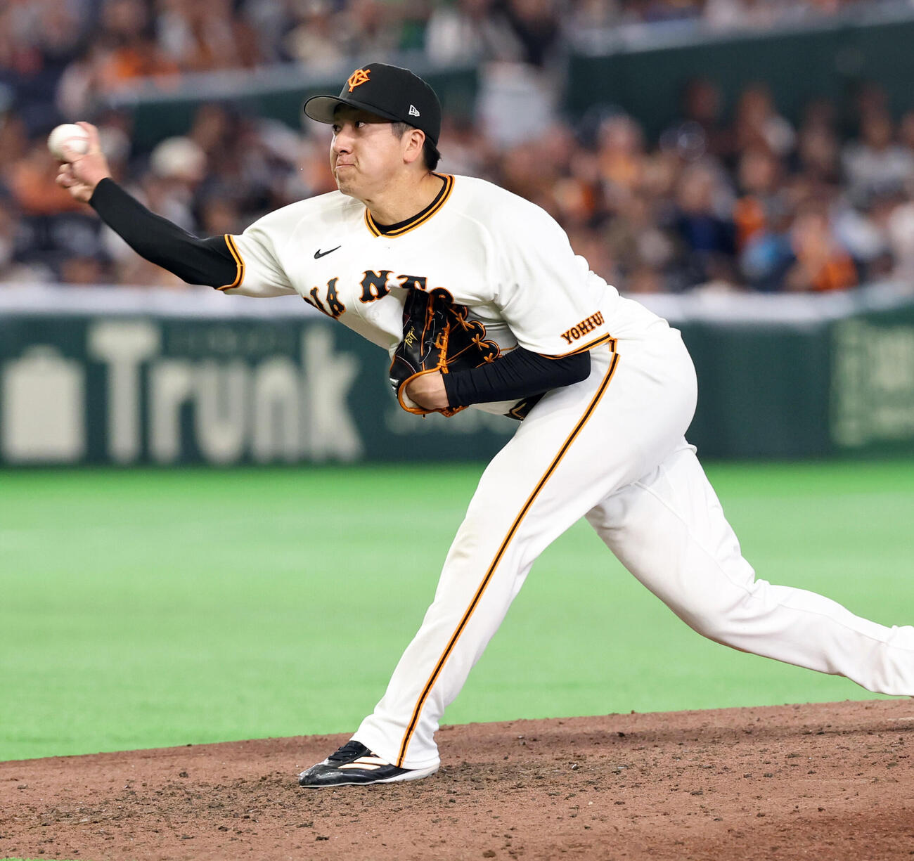 巨人対ヤクルト　8回表ヤクルトの攻撃を抑えた大勢（撮影・浅見桂子）